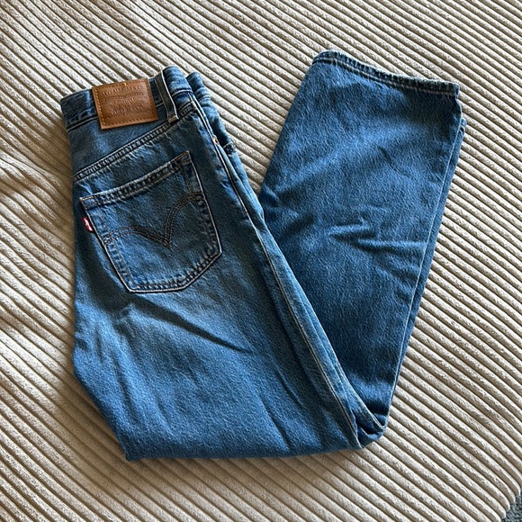 Levi’s Ribcage Straight Leg - Picture 1 of 8